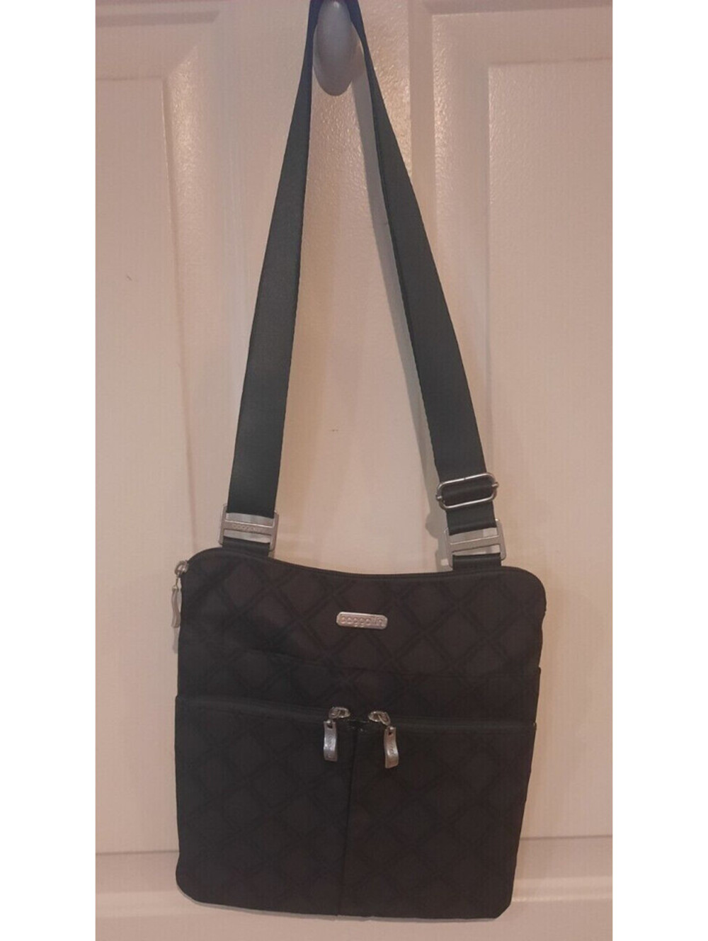 Baggallini Everything Bagg Nylon Diamond Pattern Crossbody Purse Bag Pockets